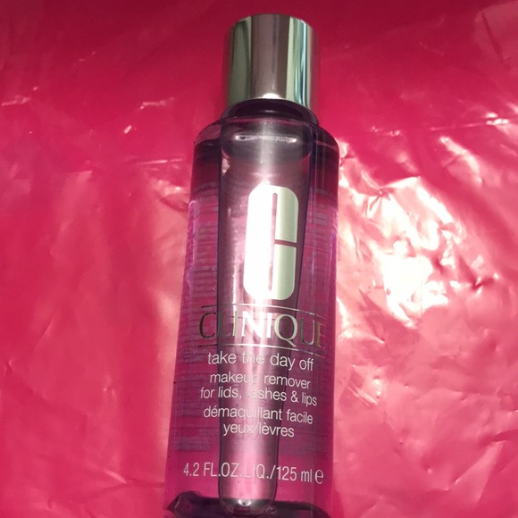 Clinique take the day off make up remover - Picture 6 of 9